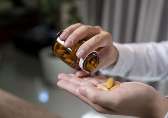 Excesso de suplementação de vitaminas pode trazer riscos à saúde