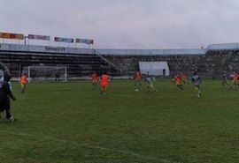 Jogadores que cumpriam isolamento voltam aos treinos e reforçam o ASA contra o Itabaiana