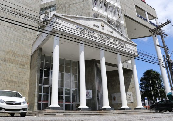 MPE investiga irregularidades da gestão Rui Palmeira