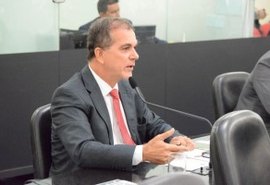Ronaldo Medeiros volta a assumir mandato de deputado estadual em AL