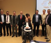 Candidato a deputado federal Dr. Hemerson Casado participa de Seminário de Convergência