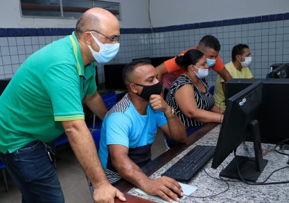 Inscrições para o Vem que Dá Tempo continuam abertas para jovens e adultos que desejam acelerar o processo de escolarização