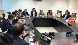 Reunião define ampliação de área de risco em bairros afetados por mineração