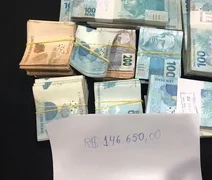 PF apreende mais de R$ 100 mil com parlamentar em hotel de AL