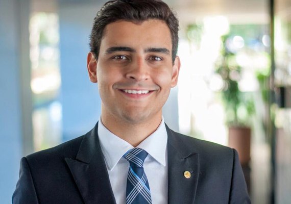 JHC passa Alfredo Gaspar e lidera primeiro turno em Maceió
