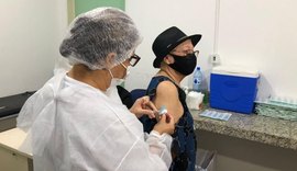 Crianças, idosos e trabalhadores de saúde se imunizam no Dia D da Vacinação