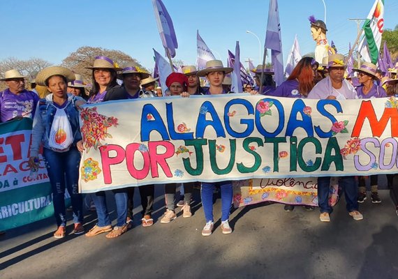 450 Margaridas Alagoanas marcham em Brasília