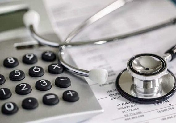 Após aumento, brasileiros fazem contas para não perder plano de saúde