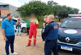 Fiscalização flagra descarte irregular de lixo em área verde de Maceió