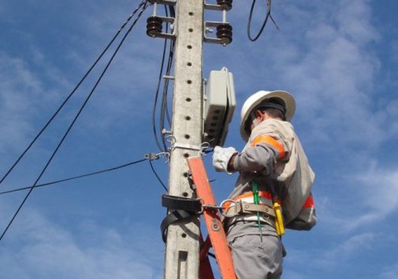 Dono de supermercado é indiciado após ser flagrado furtando energia