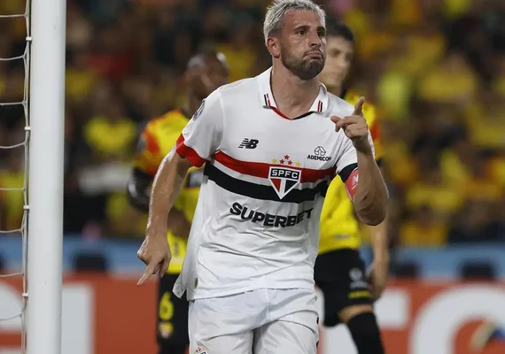 São Paulo derrota Barcelona pela Libertadores na estreia de Zubeldía