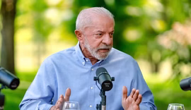 Lula assina medida que garante renda a vítimas de violência doméstica