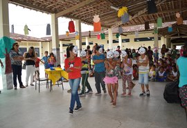 Alunos da Escola Selma Bandeira recebem projeto de leitura