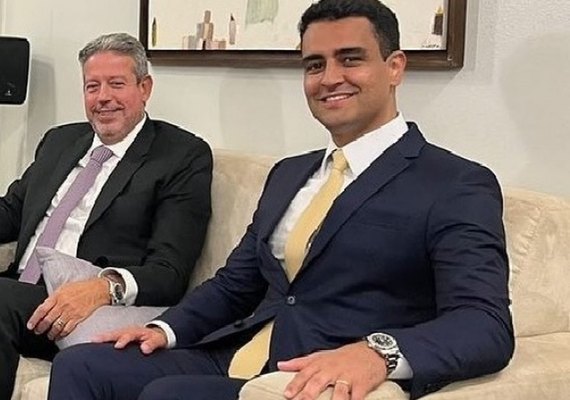 “Blocão” de JHC e Lira terá pelo menos 10 deputados e um senador