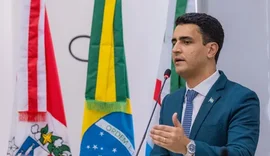JHC escolhe a saúde para atacar Renan Filho todos os dias