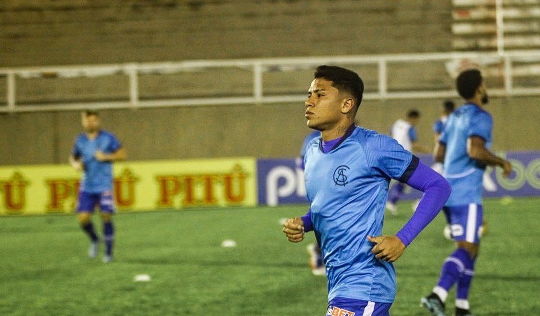 Um tombo em casa e outro fora: risco de rebaixamento é cada vez mais eminente no CSA