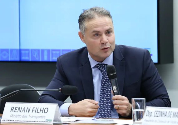 Governo vai oferecer cursos gratuitos para tirar CNH, diz Renan Filho