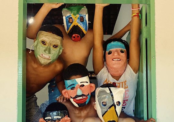 Cambindas Berto da Quiquina e Bobo Gaiato se apresentam no Theatro Homerinho