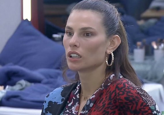 Dayane Mello faz comparação negativa aos corpos de Marina e Mileide em 'A Fazenda'