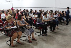 Encontro reúne fornecedores de merenda e educadores