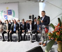 Em meio a denúncias, JHC vai a evento do MP repleto de “adversários” em Murici