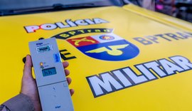 Condutor não habilitado é flagrado dirigindo embriagado em Maceió