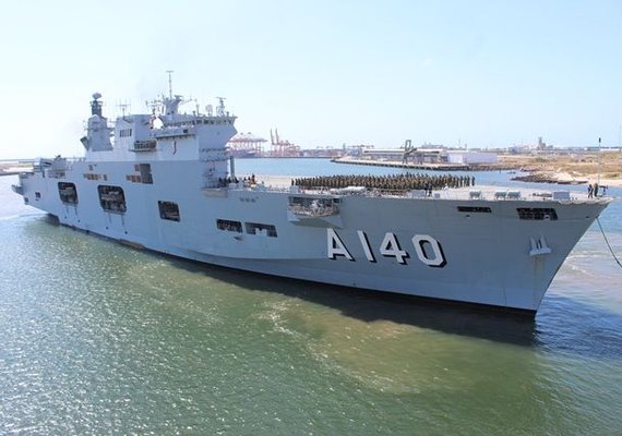 Porta-Helicópteros da Marinha estará aberto para visitação neste fim de semana