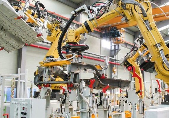 Confiança da indústria recua 39,5 pontos, diz pesquisa da FGV