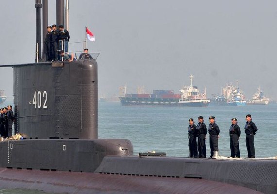 Indonésia encontra submarino desaparecido e confirma morte da tripulação