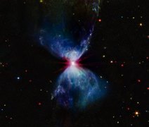 Nasa registra “fogos de artifício” ao redor de estrela em formação; entenda