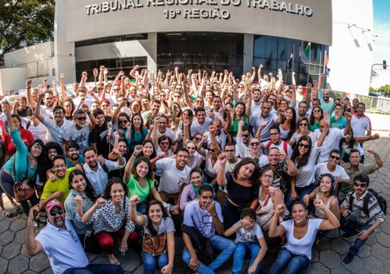 Justiça nega redução de 40% no piso de jornalistas alagoanos e amplia salários