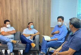 Unicafes Alagoas apresenta demandas da agricultura ao senador Rodrigo Cunha