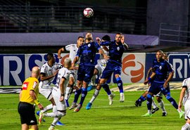 Campeonato Brasileiro: CSA derrota Botafogo e sobe na Série B