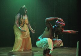 Escola Técnica de Artes ocupa o Teatro Gustavo Leite durante Bienal