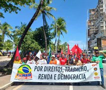 Grupos sindicalistas e movimentos sociais protestam no Dia do Trabalho (01) em Maceió