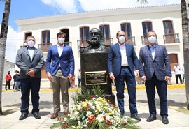Homenagens marcam os 132 anos da proclamação da República em Marechal Deodoro