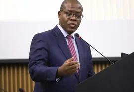 PF conclui inquérito e indica Silvio Almeida por importunação sexual