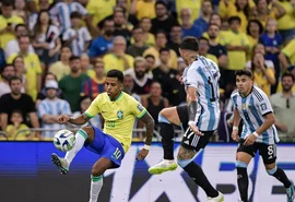 Cheio de desfalques, Brasil visita Argentina pelas Eliminatórias