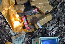 Quase 80 kg de maconha são apreendidos na Grota do Rafael, em Maceió