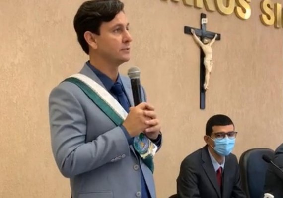 Marcelo Beltrão toma posse como prefeito de Coruripe
