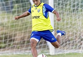 CSA encerra treinos em Maceió e viaja para enfrentar Atlético de Alagoinhas
