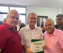 Presidente da Faeal busca apoio para setor da cana com Renan Calheiros