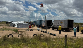 Justiça cumpre reintegração e retira famílias do MST de fazenda no Agreste de AL