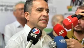 Maceió tem taxa de iluminação mais cara do Nordeste, diz governador