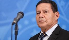 Mourão entra em isolamento após contato com servidor com coronavírus