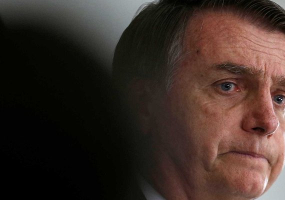 Bolsonaro sugere que pode demitir Onyx se houver denúncia robusta