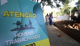 Rui Palmeira visita obras do Nova Maceió em Guaxuma