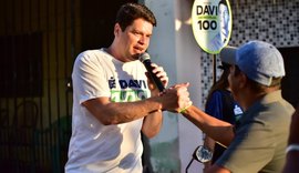 Davi Davino cresce e encurta distância para líderes na disputa ao Senado