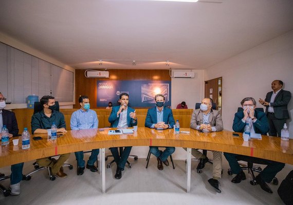 Música ao vivo: JHC pegou carona em decreto do governo