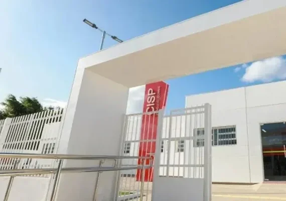 Homem é autuado por ato obsceno após invadir CISP em Porto Real